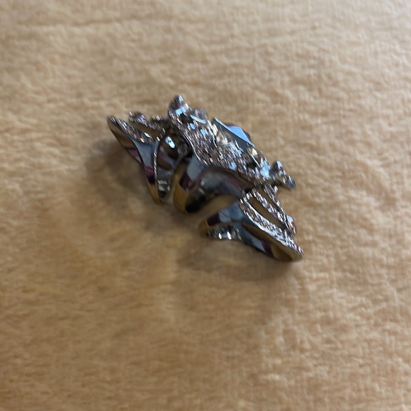 Ring - Picture 2 of 2